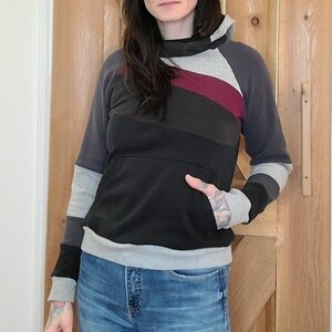 Handmade Colorblock Women's Hoodie Sweater
